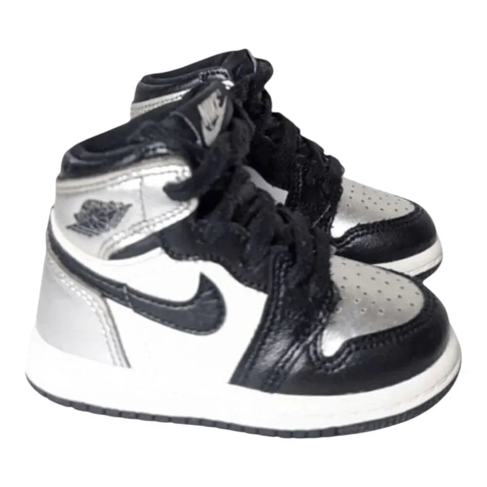 NIKE Air Jordan 1 High 'Silver Toe' Sneakers Toddler's Size 5C